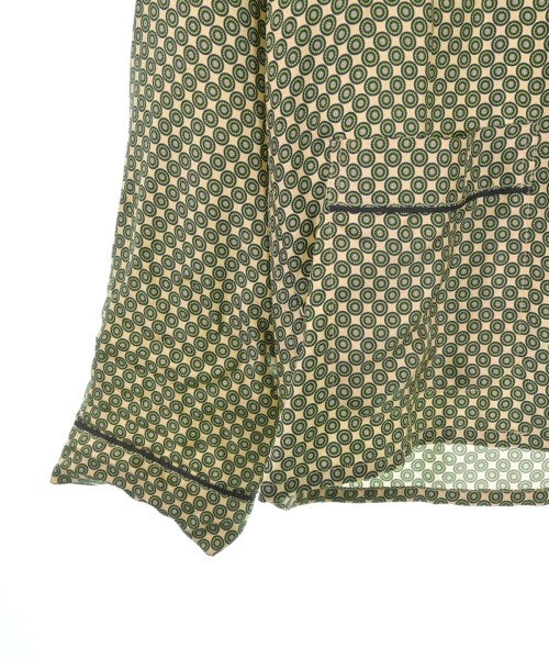 PRADA เสื้อลำลอง