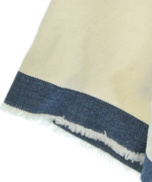 PRADA เสื้อลำลอง