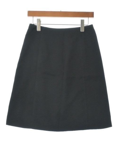 PRADA กระโปรงยาวถึงเข่า