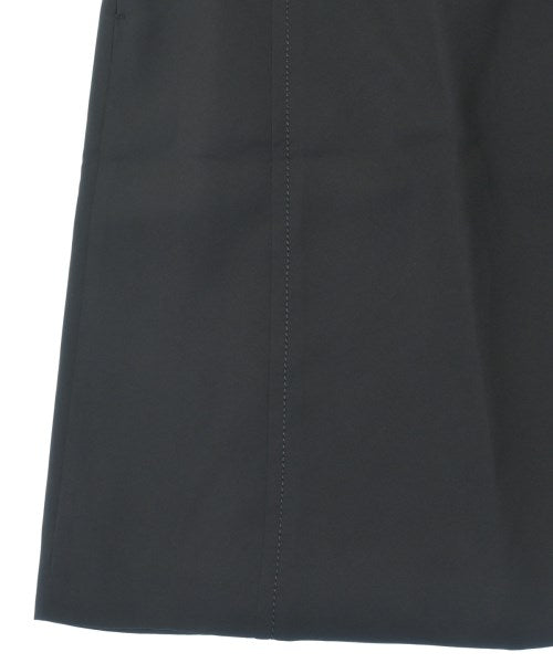 PRADA กระโปรงยาวถึงเข่า