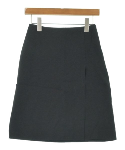 PRADA กระโปรงยาวถึงเข่า