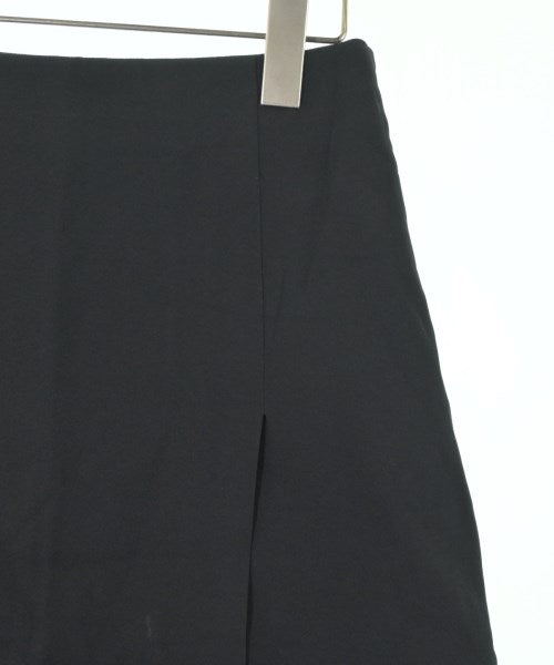 PRADA กระโปรงยาวถึงเข่า