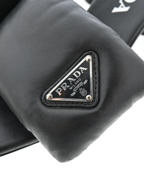 PRADA รองเท้าแตะ