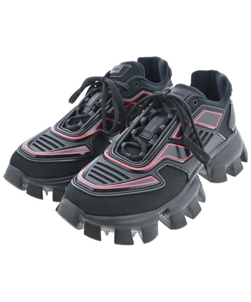 PRADA รองเท้าผ้าใบ