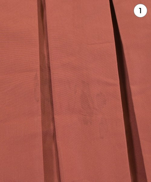 PRADA กระโปรงยาวถึงเข่า