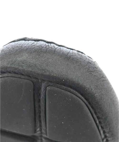 PRADA รองเท้าสวมทางการ