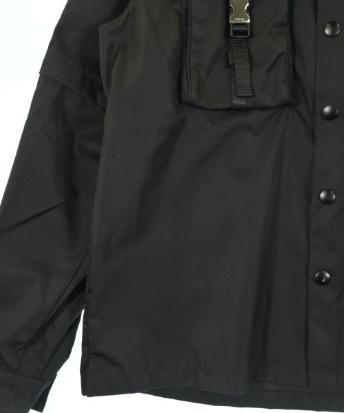 PRADA เสื้อลำลอง