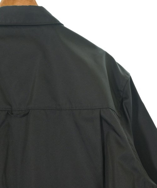 PRADA เสื้อลำลอง