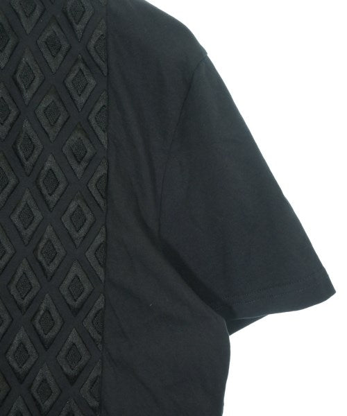 PRADA เสื้อยืด/เสื้อท็อปส์