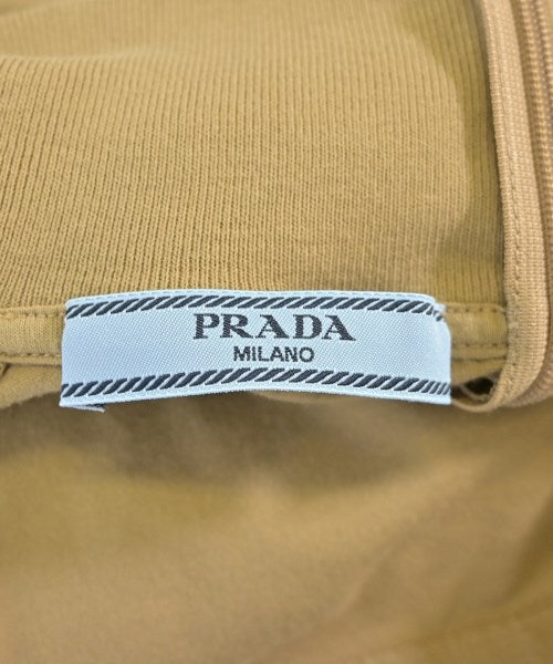 PRADA เสื้อยืด/เสื้อท็อปส์