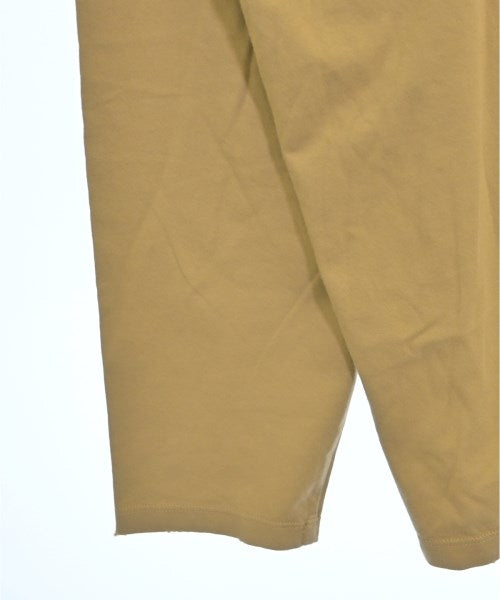 PRADA เสื้อยืด/เสื้อท็อปส์