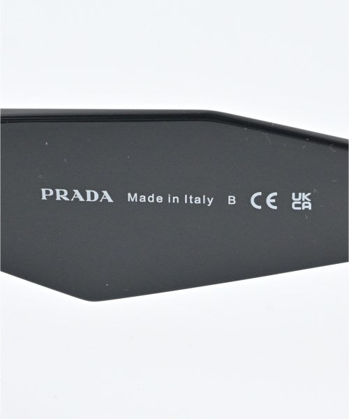 PRADA แว่นกันแดด