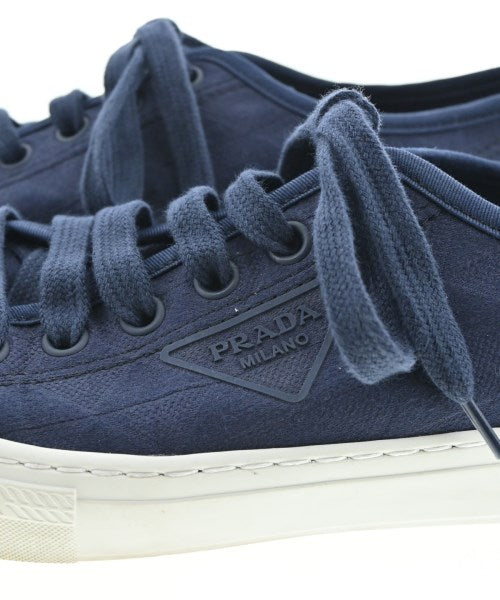 PRADA รองเท้าผ้าใบ