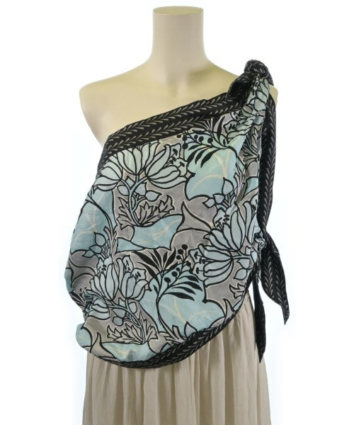 PRADA เสื้อสตรี