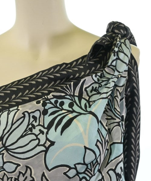 PRADA เสื้อสตรี