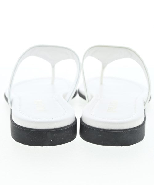 PRADA รองเท้าแตะ