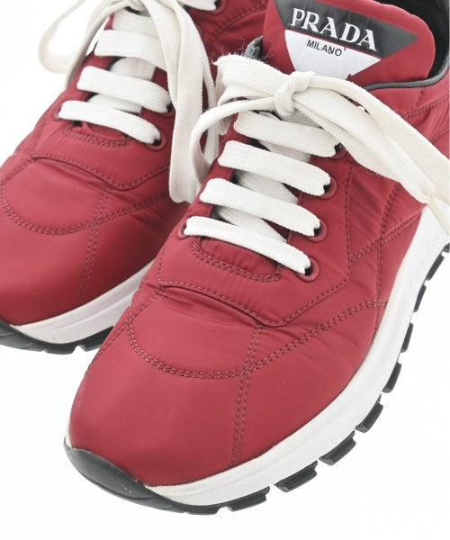 PRADA รองเท้าผ้าใบ