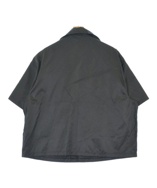 PRADA เสื้อลำลอง