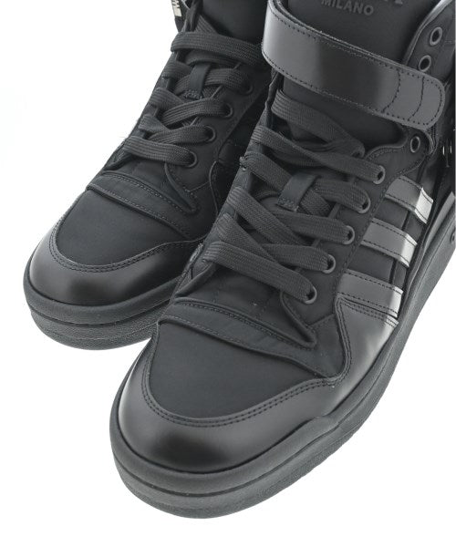 PRADA รองเท้าผ้าใบ