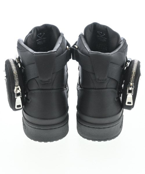 PRADA รองเท้าผ้าใบ