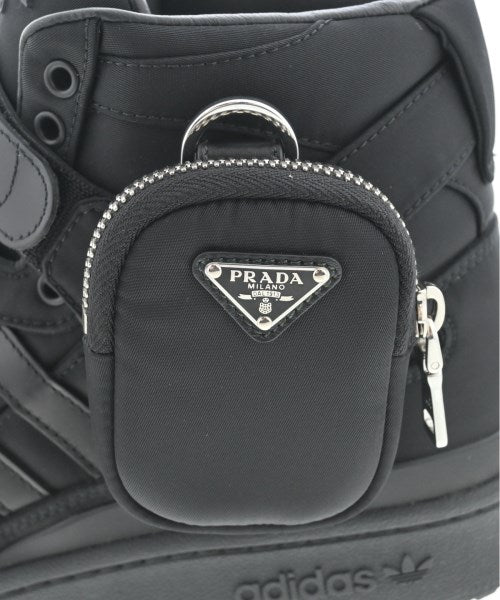 PRADA รองเท้าผ้าใบ
