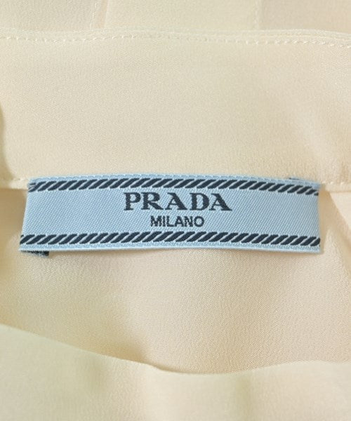 PRADA เสื้อสตรี