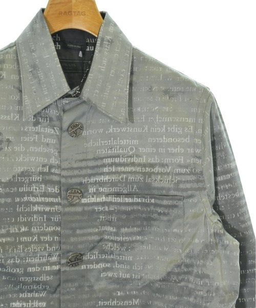 PRADA เสื้อลำลอง