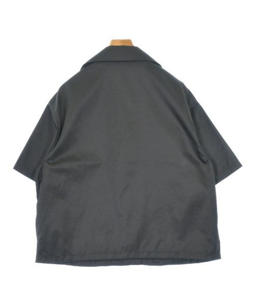 PRADA เสื้อลำลอง