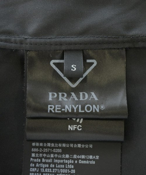 PRADA เสื้อลำลอง