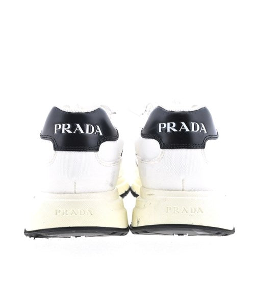 PRADA รองเท้าผ้าใบ