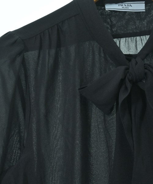 PRADA เสื้อสตรี