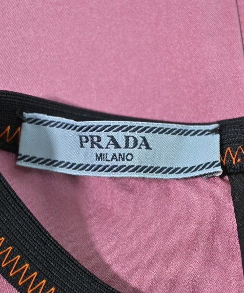 PRADA เสื้อสตรี