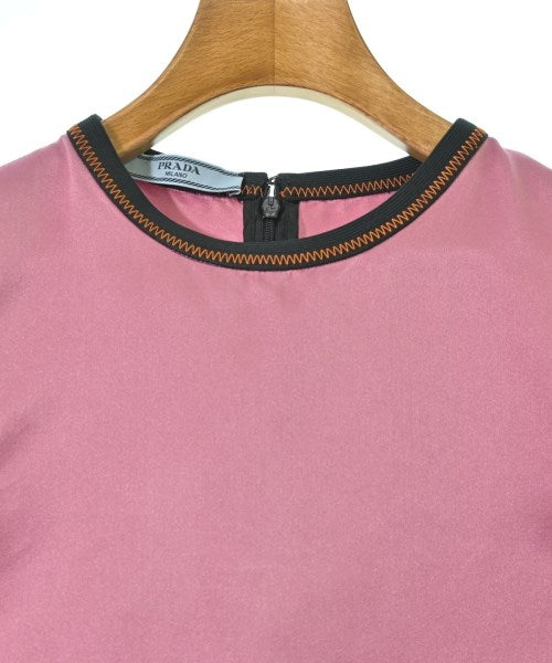 PRADA เสื้อสตรี