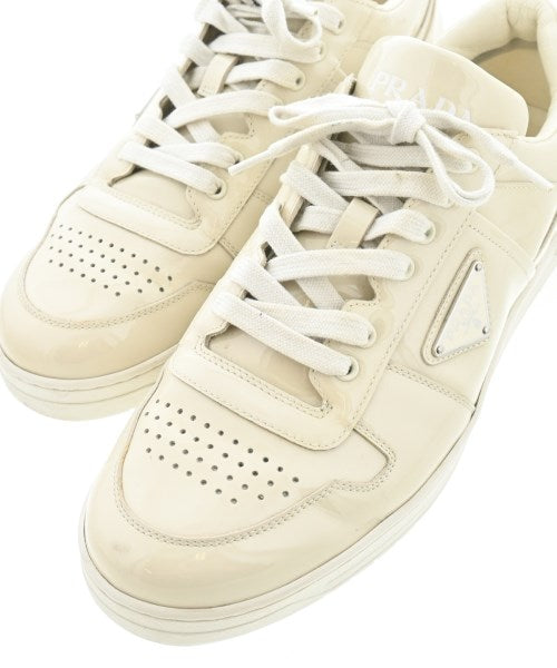 PRADA รองเท้าผ้าใบ