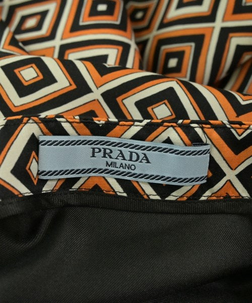 PRADA กระโปรงยาวถึงเข่า