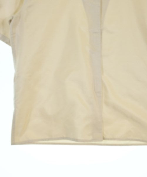 PRADA เสื้อลำลอง