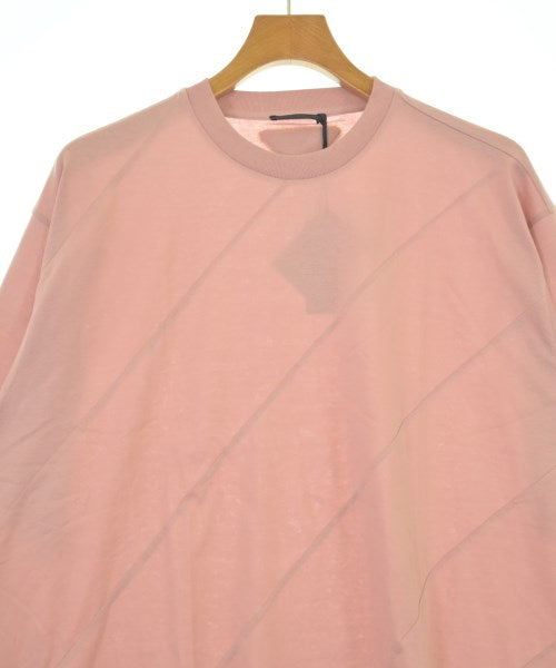 PRADA เสื้อยืด/เสื้อท็อปส์