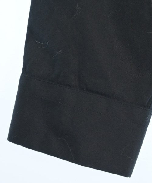 PRADA เสื้อลำลอง