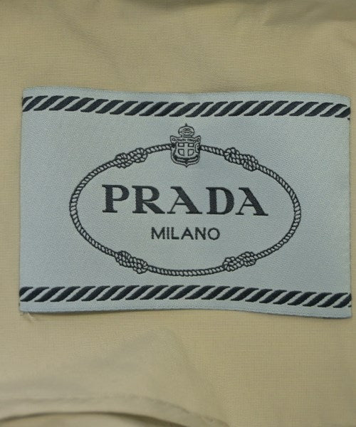 PRADA เสื้อกันฝน