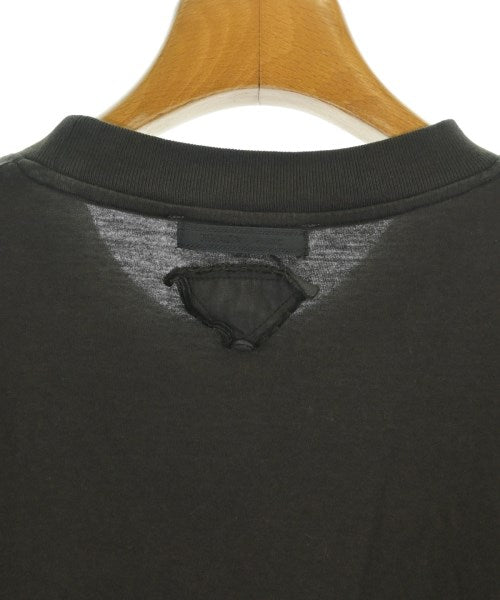 PRADA เสื้อยืด/เสื้อท็อปส์