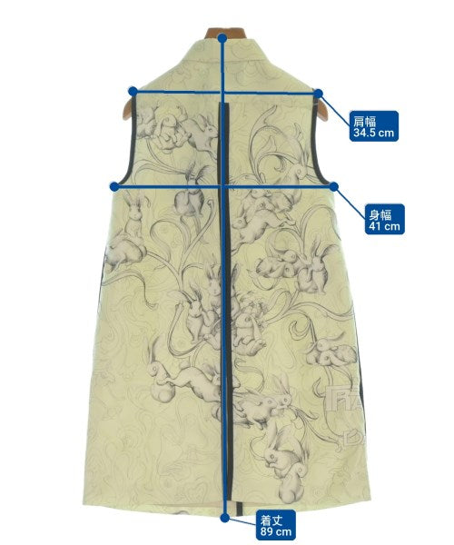 PRADA เสื้อกั๊ก