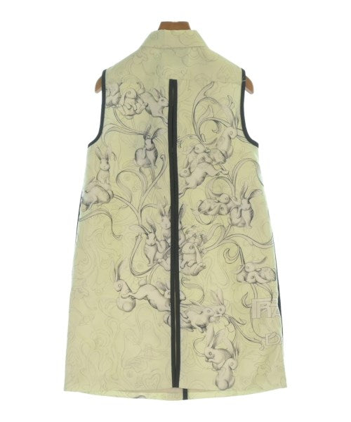 PRADA เสื้อกั๊ก