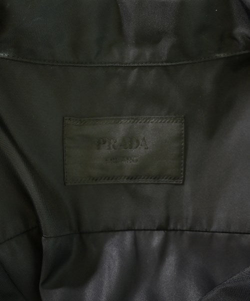 PRADA เสื้อลำลอง