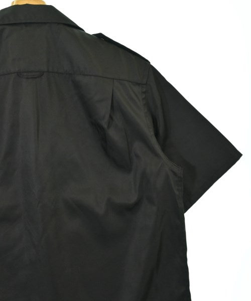 PRADA เสื้อลำลอง