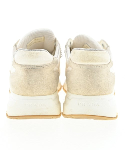 PRADA รองเท้าผ้าใบ