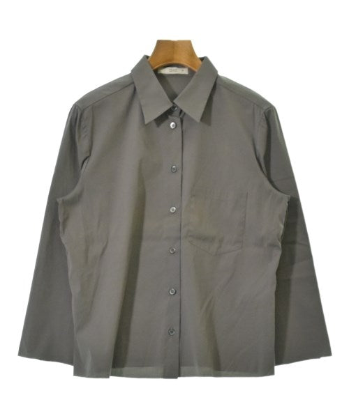 PRADA เสื้อสตรี