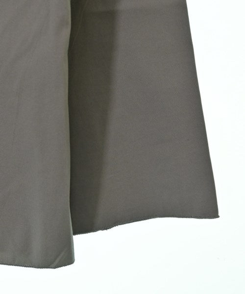 PRADA เสื้อสตรี
