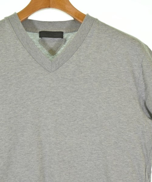 PRADA เสื้อยืด/เสื้อท็อปส์