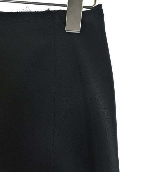 PRADA กระโปรงยาวถึงเข่า
