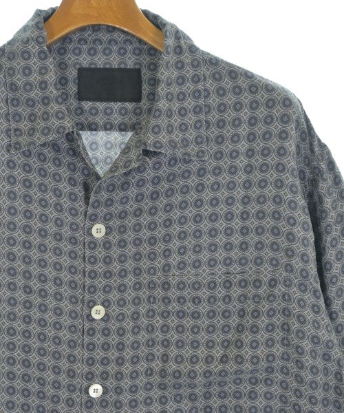 PRADA เสื้อลำลอง